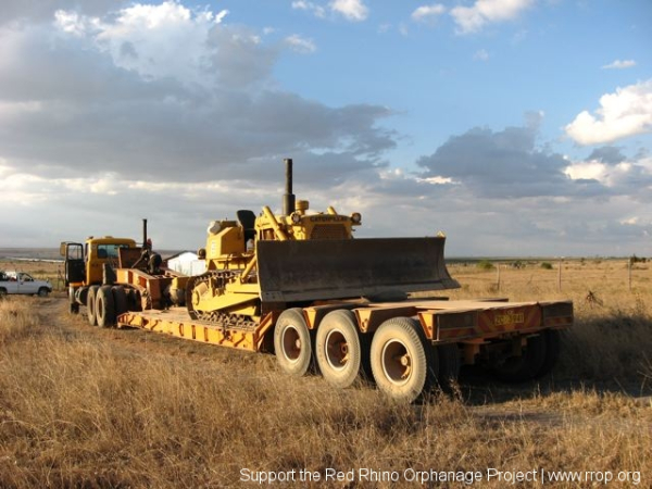 Unloading Mr. Caterpillar D-6