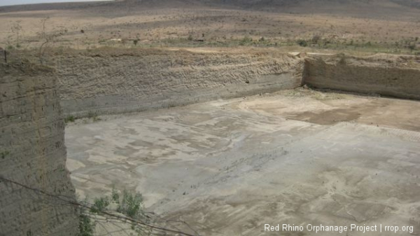 This is the old section of the quarry. A machine on rails cuts the stone right out of the ground and then you drive your truck down there and they load it up with stones hot off the press.